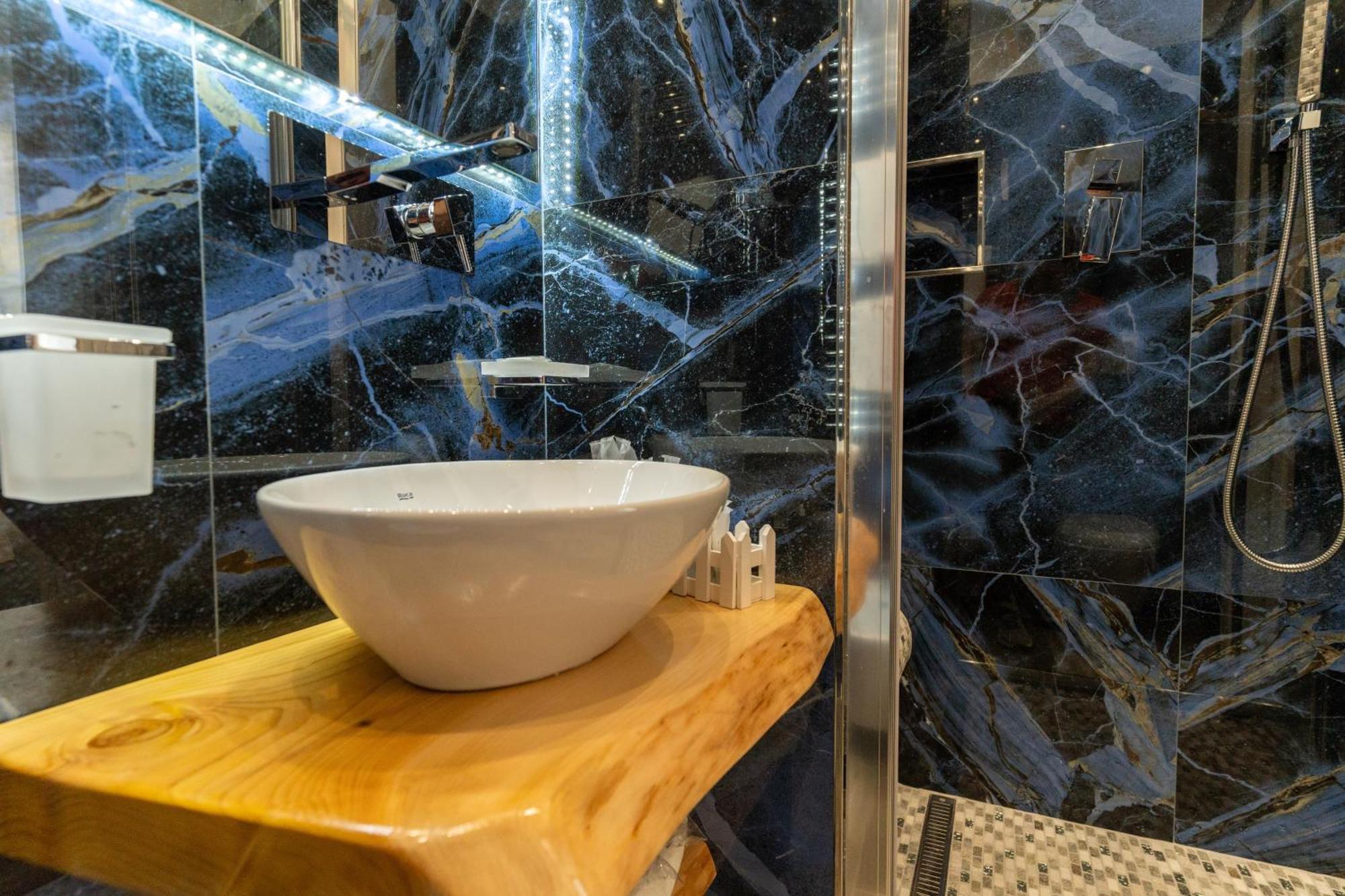 Suites Matteotti 57 Civitavecchia Εξωτερικό φωτογραφία